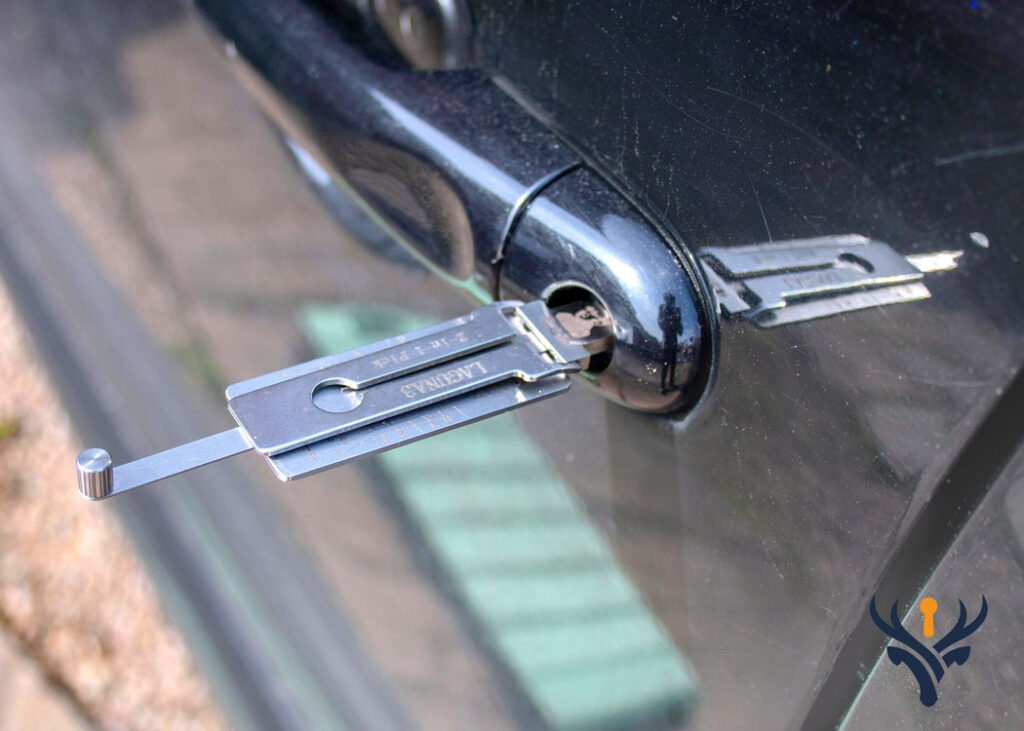 garage lock services